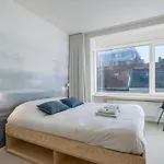 Apartment De Zwemmer - Practical, Optimized App With Garage Ostende