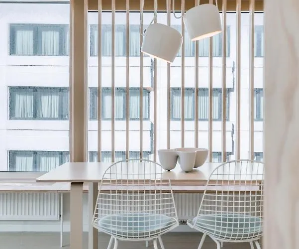 De Zwemmer - Practical, Optimized App With Garage